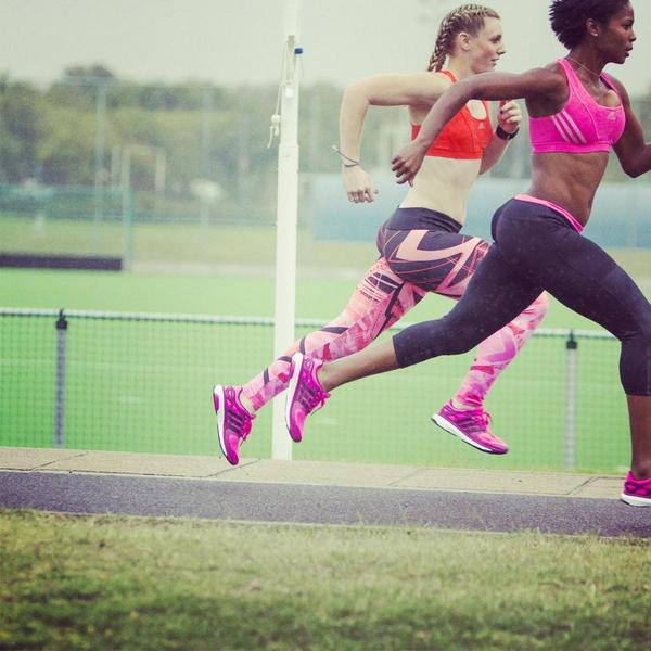 Had so much fun shooting at the <a href="/adidasWoman/">Kristi Strobel</a> #mygirls with the <a href="/sawhockey/">+27845123681</a> ladies #rain #sprints #fun #3stripes