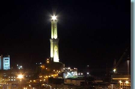 Siamo una città  che non molla mai! Vinceremo insieme anche questa volta! TUTTI INSIEME ! #ForzaGenova