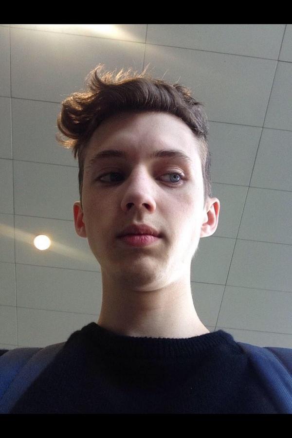 glitterboybray's tweet photo. RT for Tyler
FAV for Troye http://t.co/Z1yrsxXaEi
