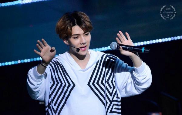 OhSEHUNESIA's tweet photo. Cheer up everyone , sehun never want to see u guys feel sad ^^ http://t.co/Bdk69t0DFt