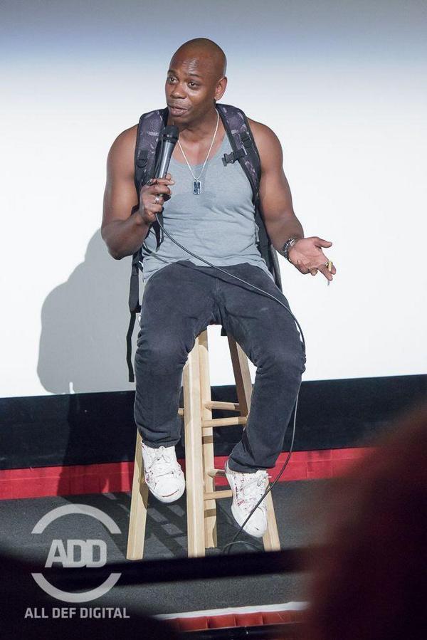 thejasminebrand's tweet photo. Dave Chappelle Pops-Up at @UncleRUSH #DefComedyLive + @CedEntertainer, @AngelaSimmons Attend http://t.co/A6cSbarsZd http://t.co/nWyMoypGrn
