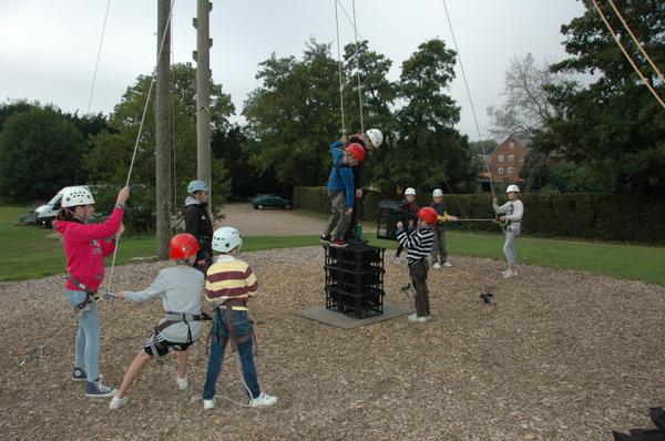 Our pupils had a great time at Woodmill Acitivity Centre. Thank you to all at @ActiveSoton boundaryoakschool.co.uk/year-6-7-team-…