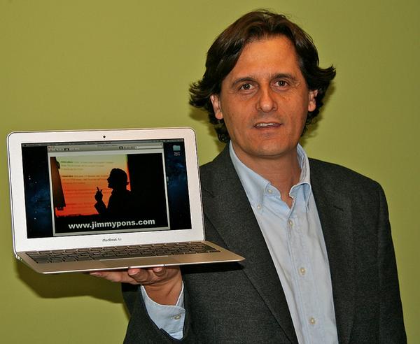 Jimmy Pons <a href="/jimmypons/">🌱 Jimmy Pons</a> imparte conferencia inaugural del curso 2014/15 de la #EUTL #Lanzarote tinyurl.com/oyc8ajg