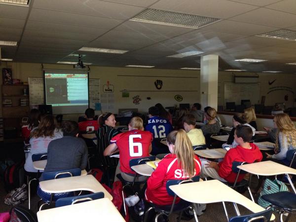 Slinger High School Hr 2. Intro to Marketing rocking the Shark Tank/Twitter activity! #mktgrocks #Slinger #WI