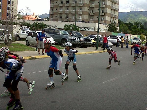 27_yepez's tweet photo. MARATON http://t.co/IxvyPTysDo