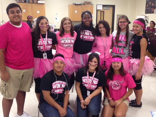 justiceuvega's tweet photo. #RiderNation #BeatBos #PinkOut2014 🎀💕 http://t.co/GBJdD269us