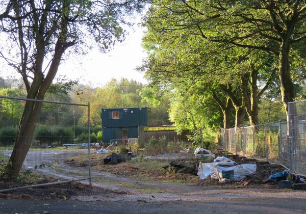 SaveDiggle's tweet photo. Planning app for 11 houses off Ward Ln #Diggle not decided...yet cabins now on site with TV aerial!
#AnotherDoneDeal? http://t.co/SjPknpoN3I