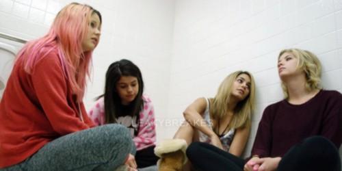 LibelingOrnery's tweet image. Baes.