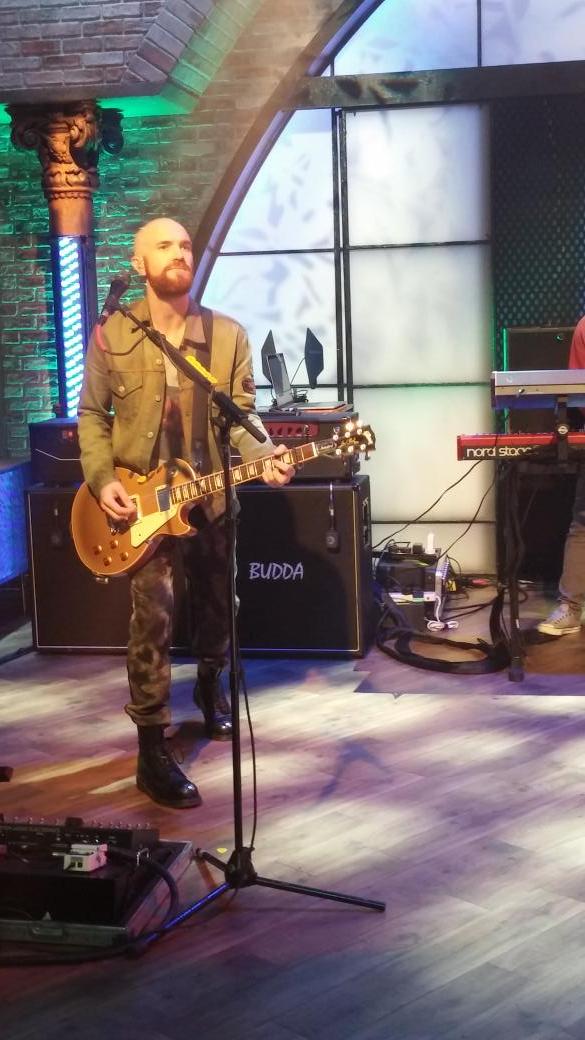 _This_Is_Love_'s tweet photo. Some more pics i took from @thescript on @rachaelray!!! #TheScriptonRR #rrshow #TheScriptFamily #TheScriptSuperheroes http://t.co/r3ggb7UMaY
