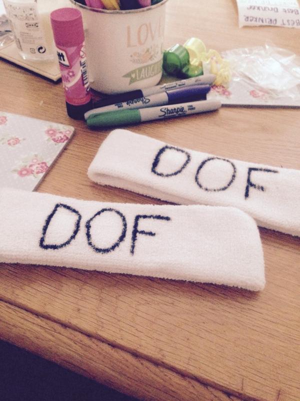 Just finishing off the awards for tonight! Everybody ready!?