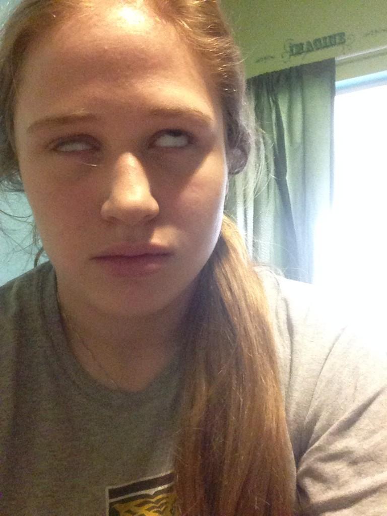 Happy birthday to one of the biggest losers I know I hope you get Niall Horan for your birthday  