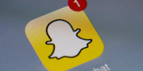 Le_NouvelObs's tweet image. #Snapchat hacké ! Préparez-vous à la fuite de vos photos de nu &amp;gt;&amp;gt; bit.ly/1117szH