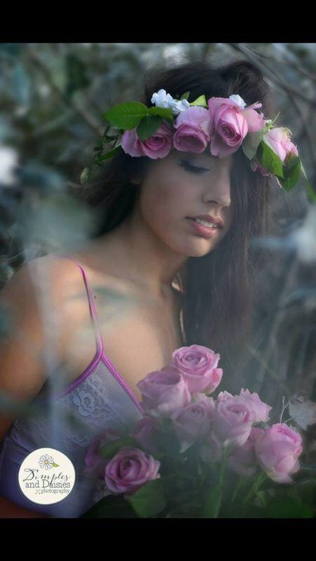 dimplesdaisies1's tweet photo. Jen took this pic of her sister today. WOW #nailedit #dimplesanddaisies http://t.co/zl42IcwEhK