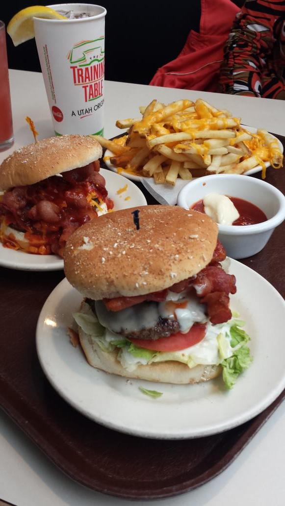 TrainingTable77's tweet image. Hello lunch!