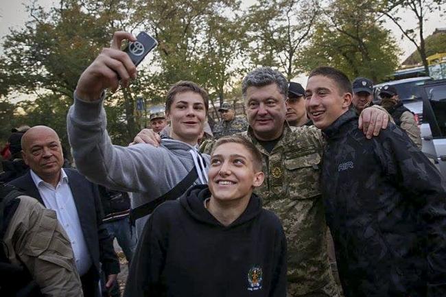 Порошенко прибыл с рабочим визитом в Северодонецк (обновлено) - Цензор.НЕТ 1333