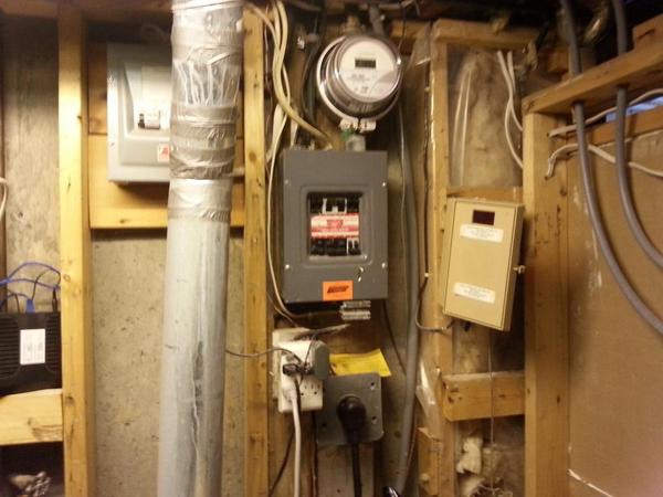 PUExperts's tweet image. Electrical panels have 15-20 year life. Does your electrical panel looks like this? Maybe its time for an upgrade