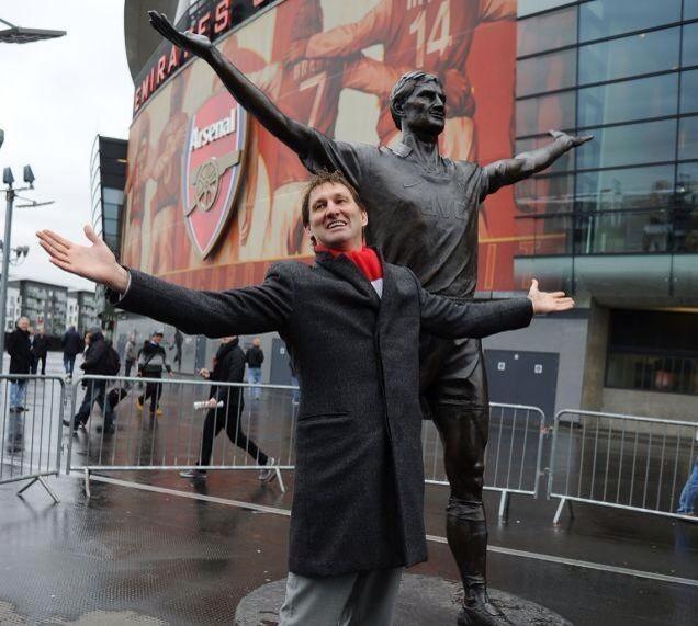 Happy Birthday to Our legend Tony Adams , he is the greatest Captin ever !     