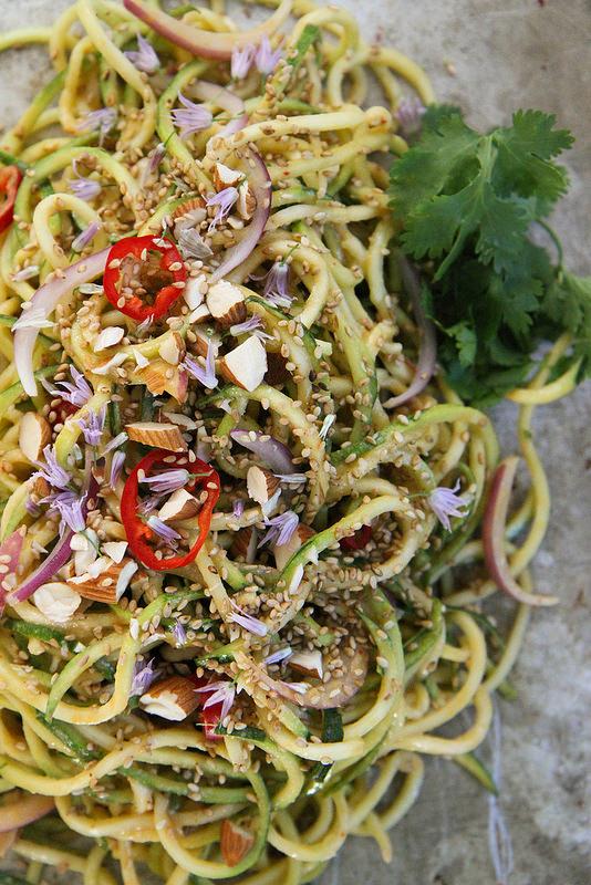 101taste's tweet photo. Thai Zucchini Noodle Salad: Thai Zucchini Noodle Salad http://t.co/cbTTz0QIwj #food #thai #recipe #foodporn http://t.co/frzHghjbvz
