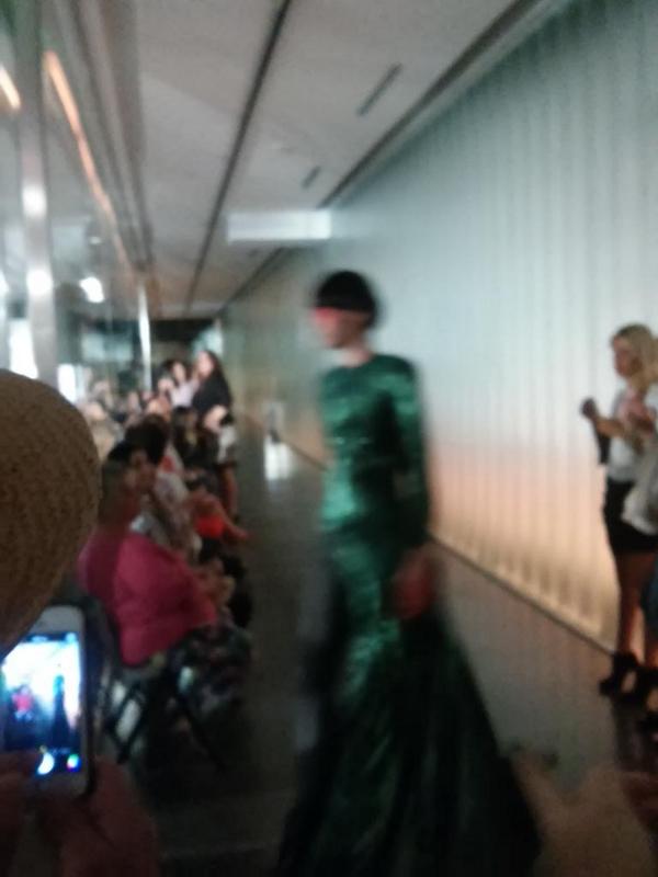 PasarelaDS's tweet photo. Fin @roberto_diz fin #PdS014 #ESPECTACULAR http://t.co/JRxrLguGk2