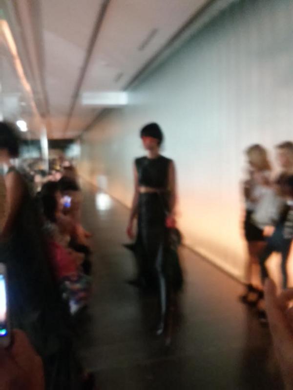 PasarelaDS's tweet photo. Fin @roberto_diz fin #PdS014 #ESPECTACULAR http://t.co/JRxrLguGk2