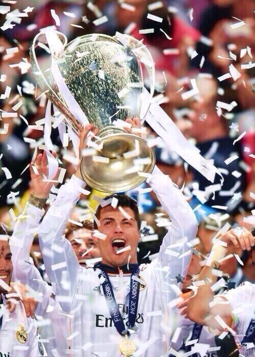 Madridismo_Zone's tweet photo. “Puse mi carrera en peligro al jugar la final en Lisboa. Pero en la vida, no ganas nada si no arriesgas” -CR7 http://t.co/gmkW9058Co