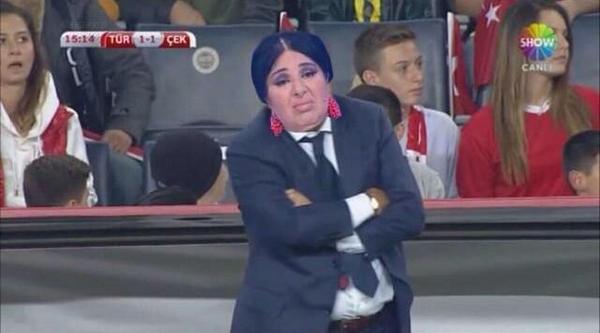 Fatih Terim oynanan oyundan pek memnun değil.