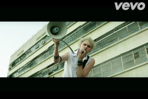 labelluke's tweet image. Nope nOT TODAY #55SOSGOODGIRLSMUSICVIDEO