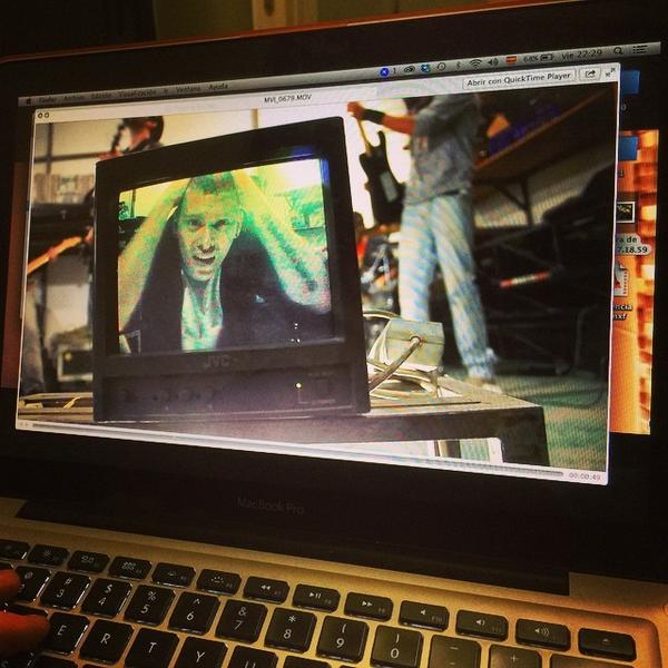 YoNorte's tweet photo. Viendo como esta quedando el videoclip de @Reloudband, solo puedo decir una cosa... VAIS A FLIPAR!! 😱 http://t.co/Cq4oyVTZgg