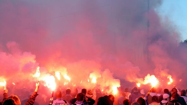 Ihanaparta's tweet photo. @MikkoLantta @Joht_Kotiniemi No #pyro, no marssi. Kiitos 10.9.2008 - Suomi-Saksa! #smjk #huuhkajat #sakkoa #putkaa http://t.co/1wj30T6jQ3