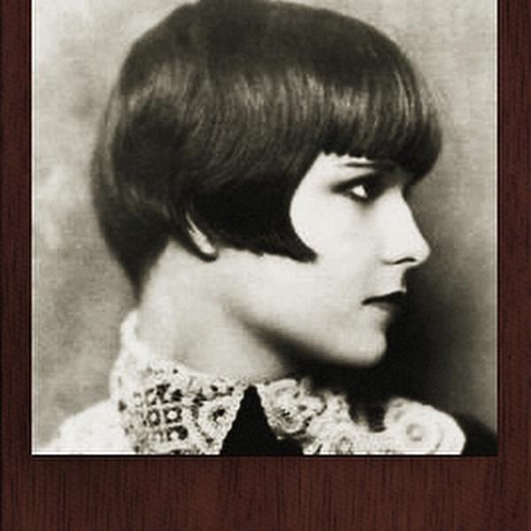 SineQuaNonSalon's tweet image. Bobs, in the beginning.
#razorbob #vintagehair
