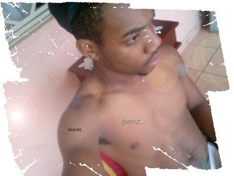 essonenguema's tweet image. 