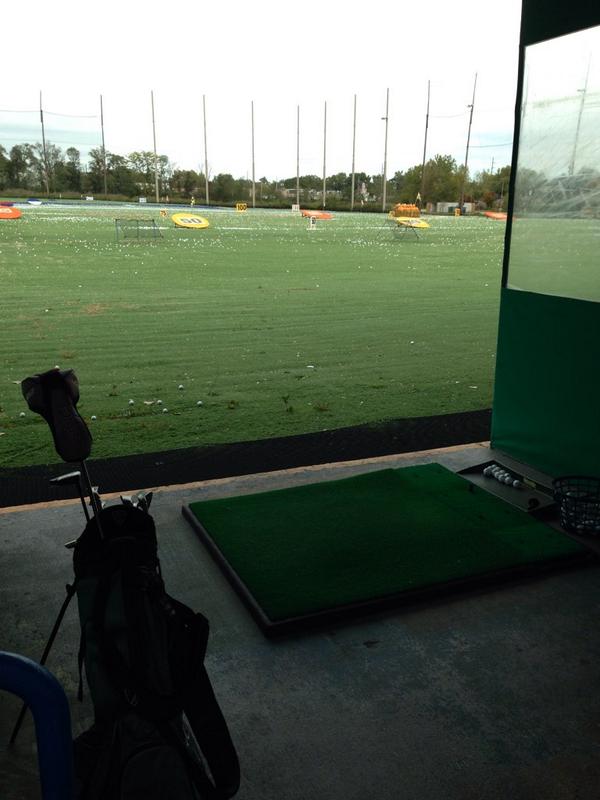 HofstraClubGolf's tweet photo. Who's else is ready to start getting swings in?! http://t.co/uGS9VzDnOf