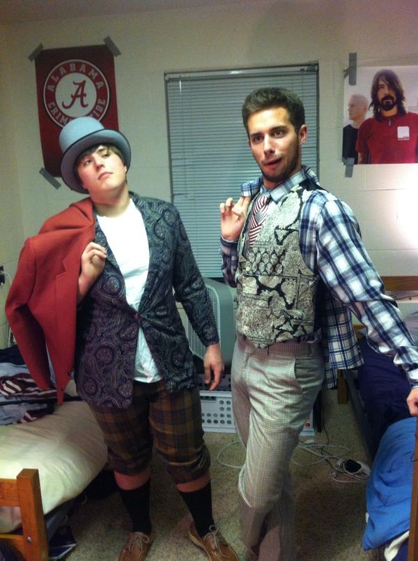 Its_all_Goode14's tweet photo. Stumbled upon this gem from last year #patterngame http://t.co/lj2Ce45wjf