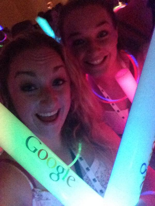 kelhutch17's tweet photo. Loving @ghc glow party! #GHC14 thanks @google for the glow sticks! http://t.co/QfLInA91Um