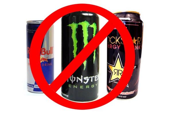 Grandview2010's tweet photo. That time Dillon VerSteeg was running a business out of his locker. Hookin up the bros who needed Monster. #GVRules http://t.co/beFG3UPE2X