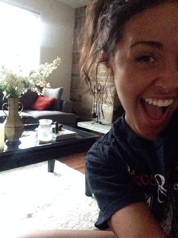 824squad's tweet photo. Only squad member in the in the house tonight 😿 http://t.co/hKbIUDRZQY