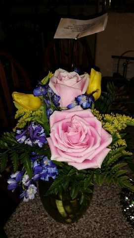 SinGirl2124's tweet photo. So before I left Las Vegas he had flowers send to my house!!! So fucking cute!! #hespoiledme #sosweet #cantbelieveit http://t.co/kiyY2CWeDO