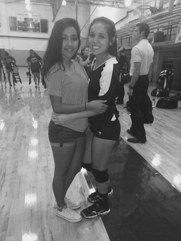 wendy_avilaa's tweet photo. Great win against Nimitz babee !!
8-0 💕 #varsitystatus http://t.co/VSXaqaYv6T