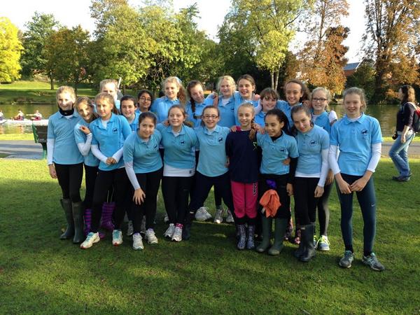 SophieBW08's tweet photo. WJ13s ready to race at reading head race #HSOBC #excited http://t.co/ZgmHpGxIhz