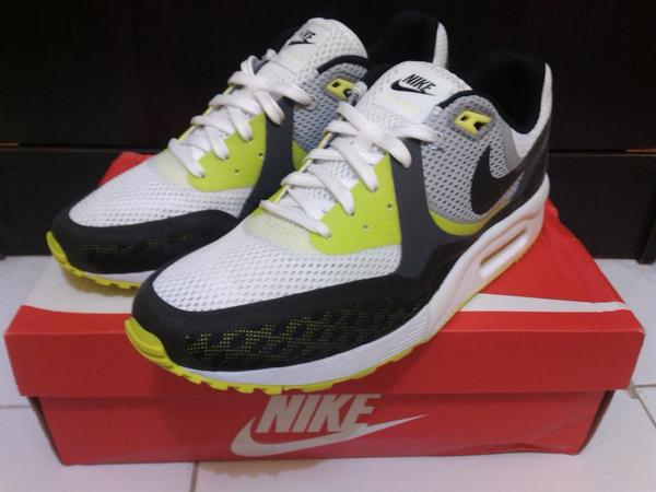 VRVstore's tweet image. Nike Airmax Light breeze size 8.5us/42 idr 800k exclude ongkir. Bisa cicil ke @kickSolution @ShoesAndCare