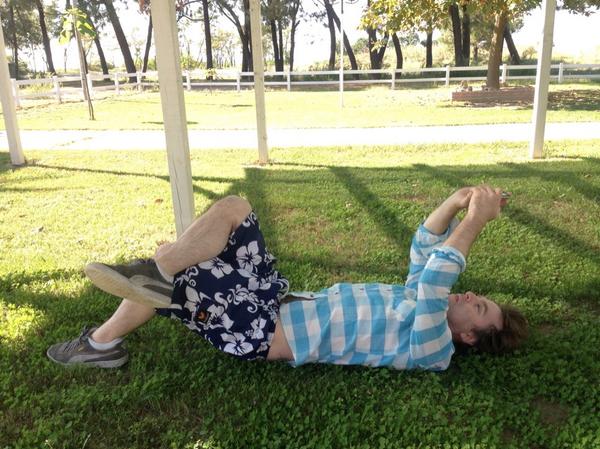 Mr. <a href="/mikaelbrain/">Mikael Brain</a> relaxing next to the beach. <a href="/4531km/">Nightliner Bustour</a>