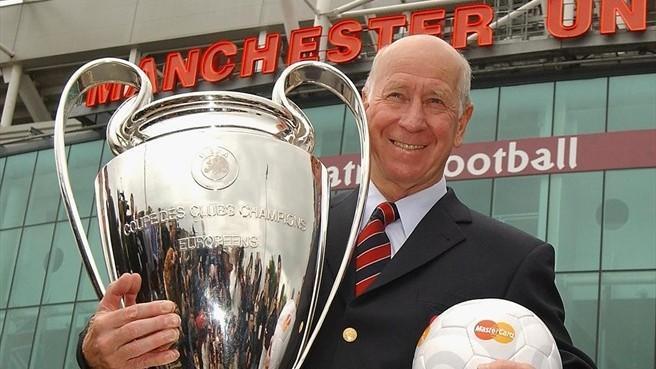 " Happy 77th birthday SIR ROBEBOBBY CHARLTON  