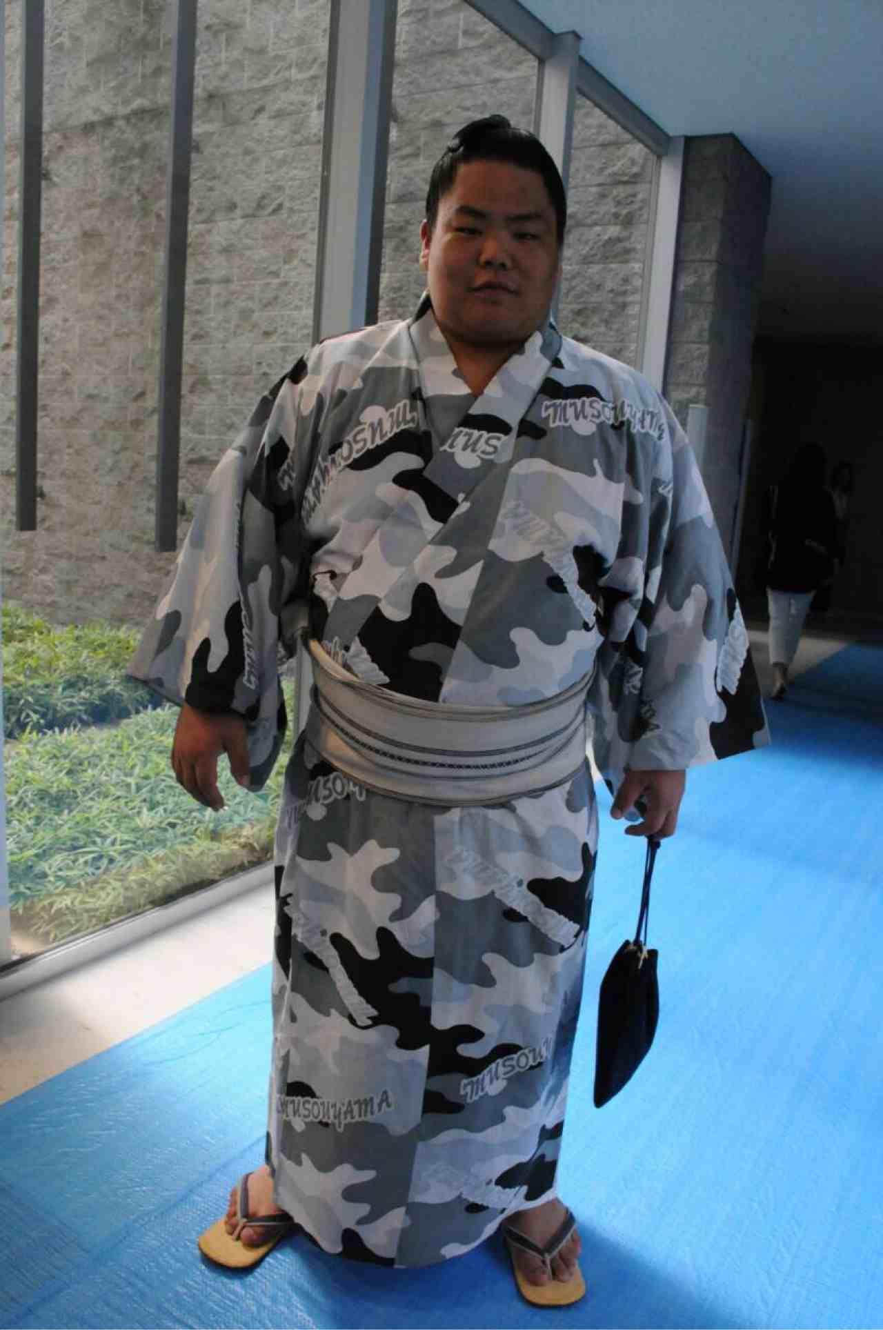 早い者勝ち！大相撲 反物 浴衣 着物 追手風部屋 大栄翔 早い者勝ち！大相撲 反物 浴衣 着物 追手風部屋 大栄翔 早い者