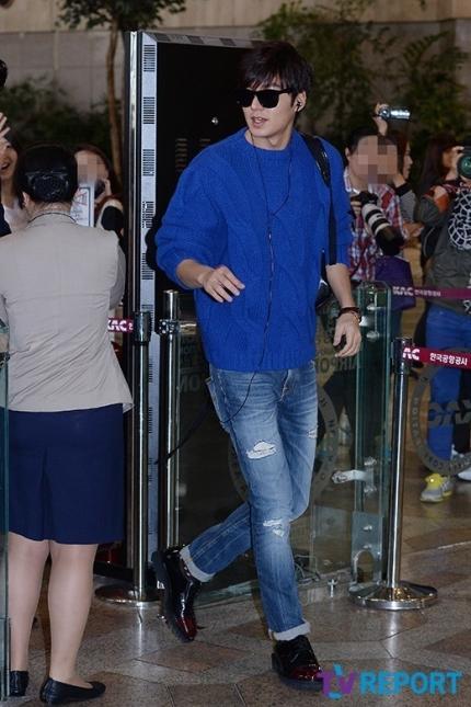 MINGGOJJING's tweet photo. 141011   잘다녀와 오빠＼(^0^*)/   #이민호 http://t.co/RyoGAAV4Bk
