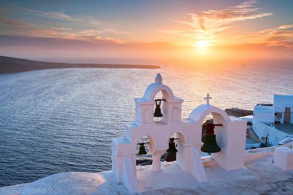 danchantall9's tweet photo. Santorini sunset by Evgeni #Dinev - #photo #art http://t.co/Im9zU2aYuy