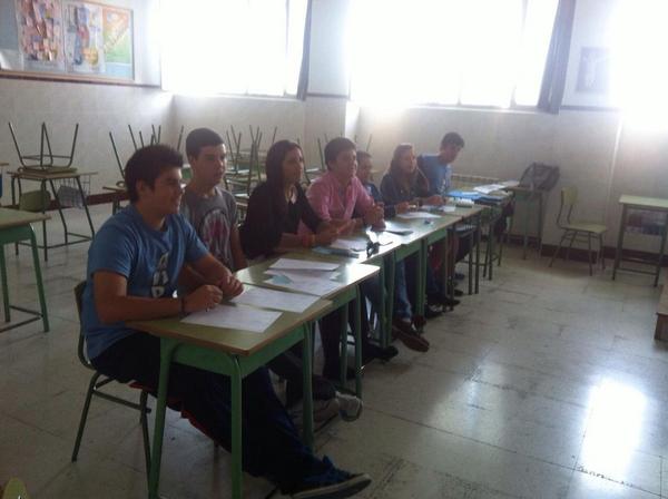 Cursillo de nuevos animadores de @MaristasPriego Feliz formación a todos.