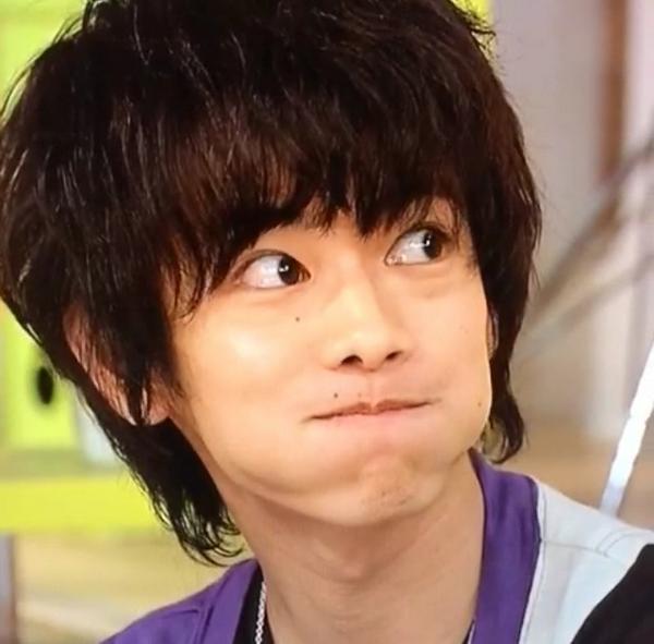 isibasisan0321's tweet photo. 友達とかに佐藤健のこととかめっちゃ喋るけど、
「どこがかっこいいんかわからん」とか批判されるとめっちゃいらん。😔

だからって、佐藤健を好きになられるのもいや。😁笑

#あるあるだよね？w
#分かる人RT http://t.co/z8AMeOg32H