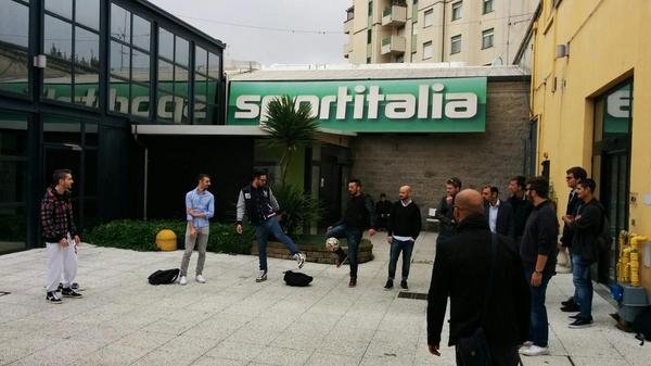 phelio's tweet photo. @tvdellosport #workshopsport virtuosismi in campo http://t.co/e2lZOSZpzt