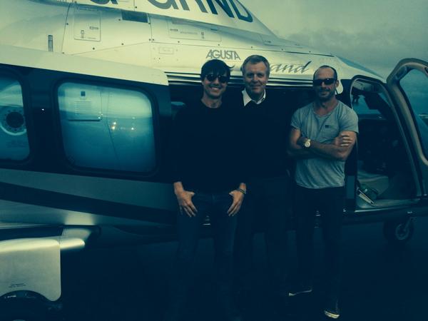 castleairltd's tweet image. Good seeing @TomCruise again yesterday thanks again 😎