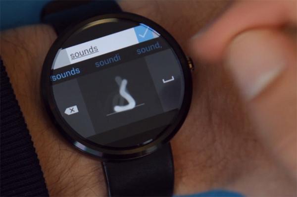 verge's tweet photo. Microsoft's Android Wear keyboard lets you draw letters on your smartwatch http://t.co/uyGL6ozRhi http://t.co/ymrHVYvO9D